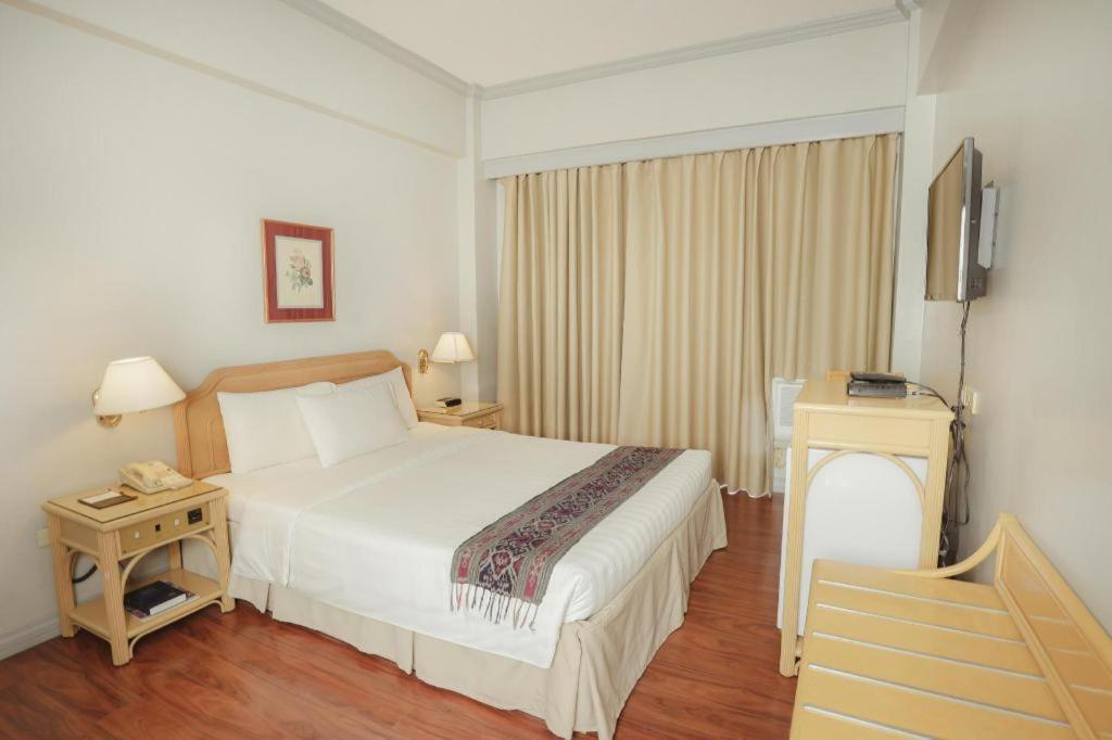 Casa Leticia Boutique Hotel Davao Stadt Exterior foto